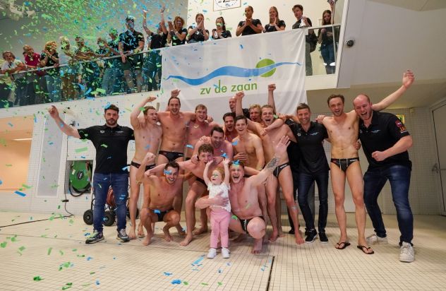 54449462 ORANGE PICTURES