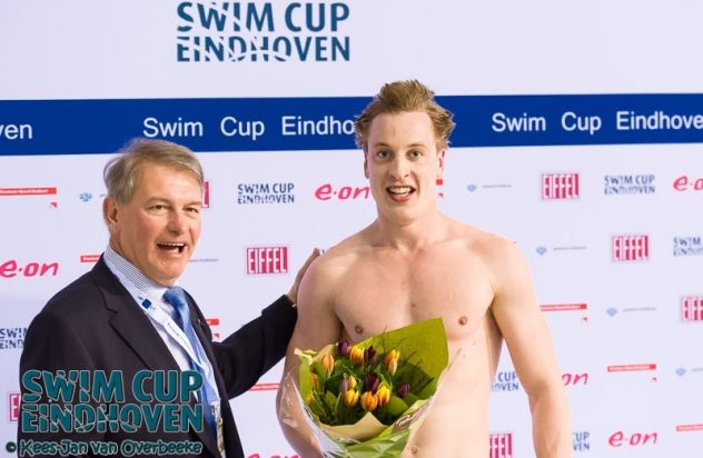 Martien Heijnen met Sebas van Lith tijdens Swim Cup Eindhoven in 2012