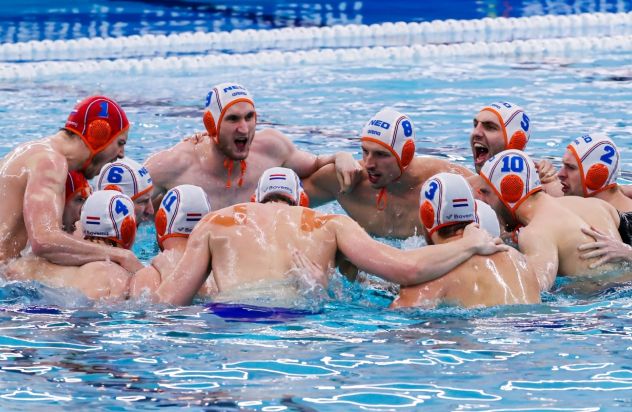 47183927 ORANGE PICTURES 1