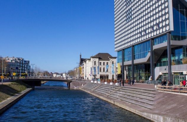 BEACHWATERPOLO IN DE SINGEL VAN UTRECHT