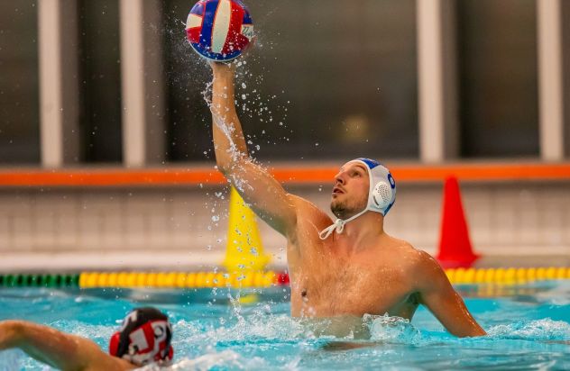 Jesse Nispeling Orange Pictures AZC