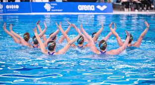 Synchroonzwemmen afbeelding